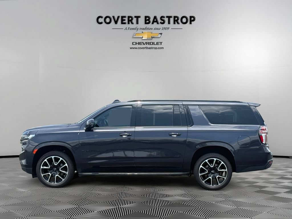 Used 2022 Chevrolet Suburban RST w/ Luxury Package RWD image 4