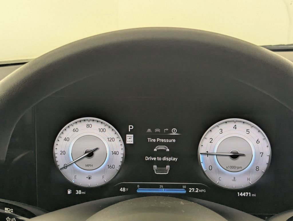 Used 2024 Hyundai Elantra SEL image 19