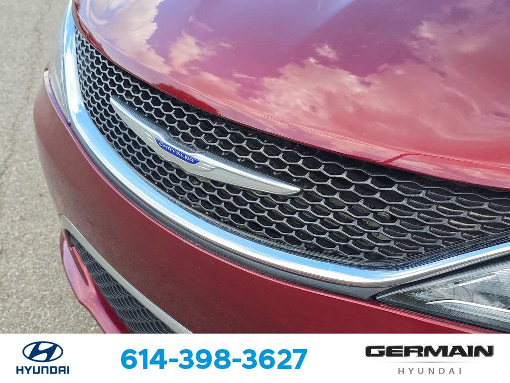 Used 2020 Chrysler Pacifica Touring-L Plus FWD image 14