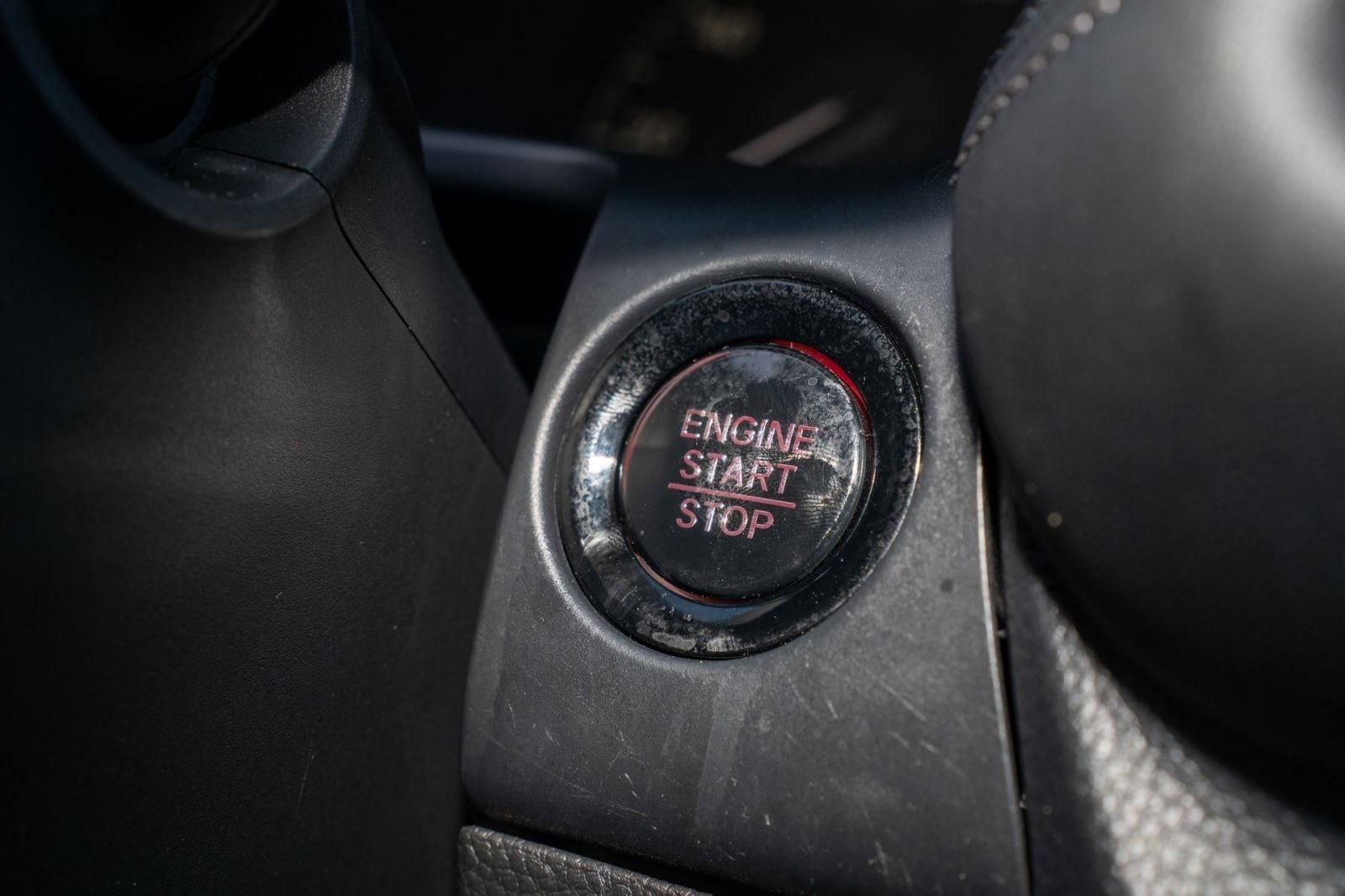 Certified 2024 Honda HR-V EX-L image 32