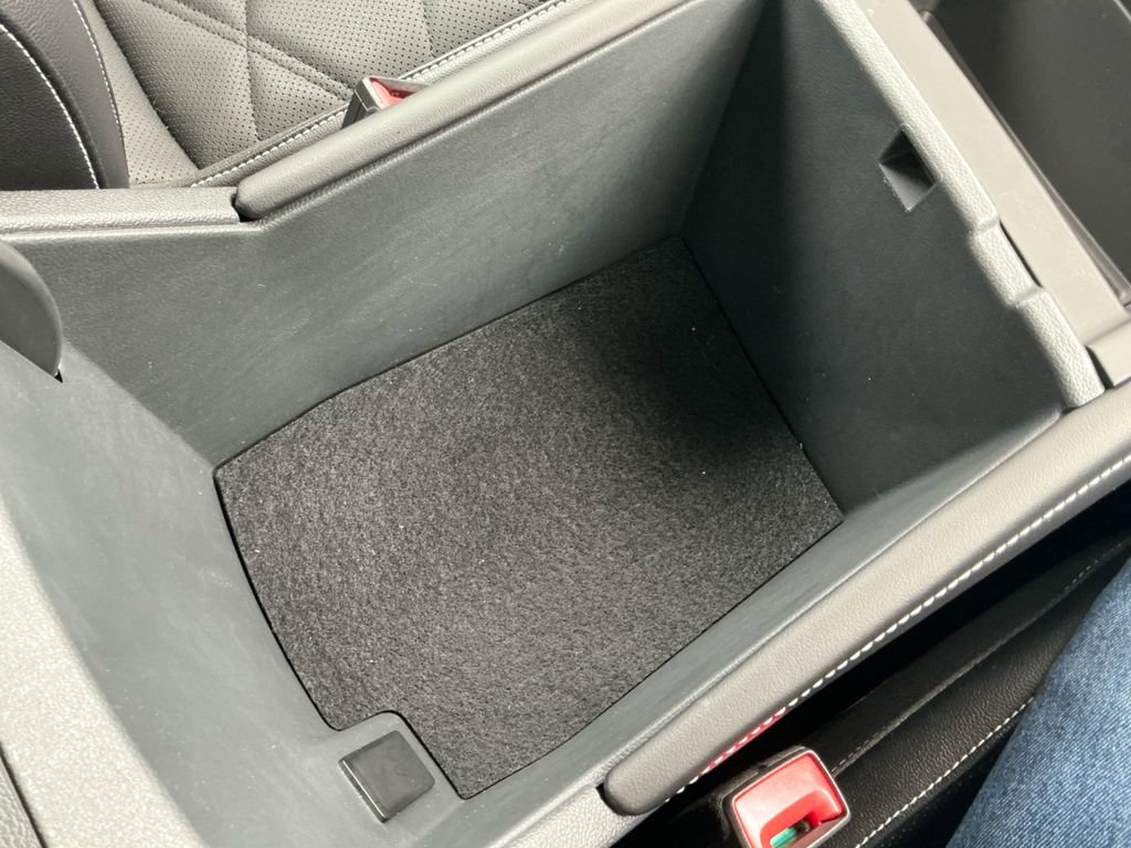 Used 2024 Volkswagen Atlas SE image 20