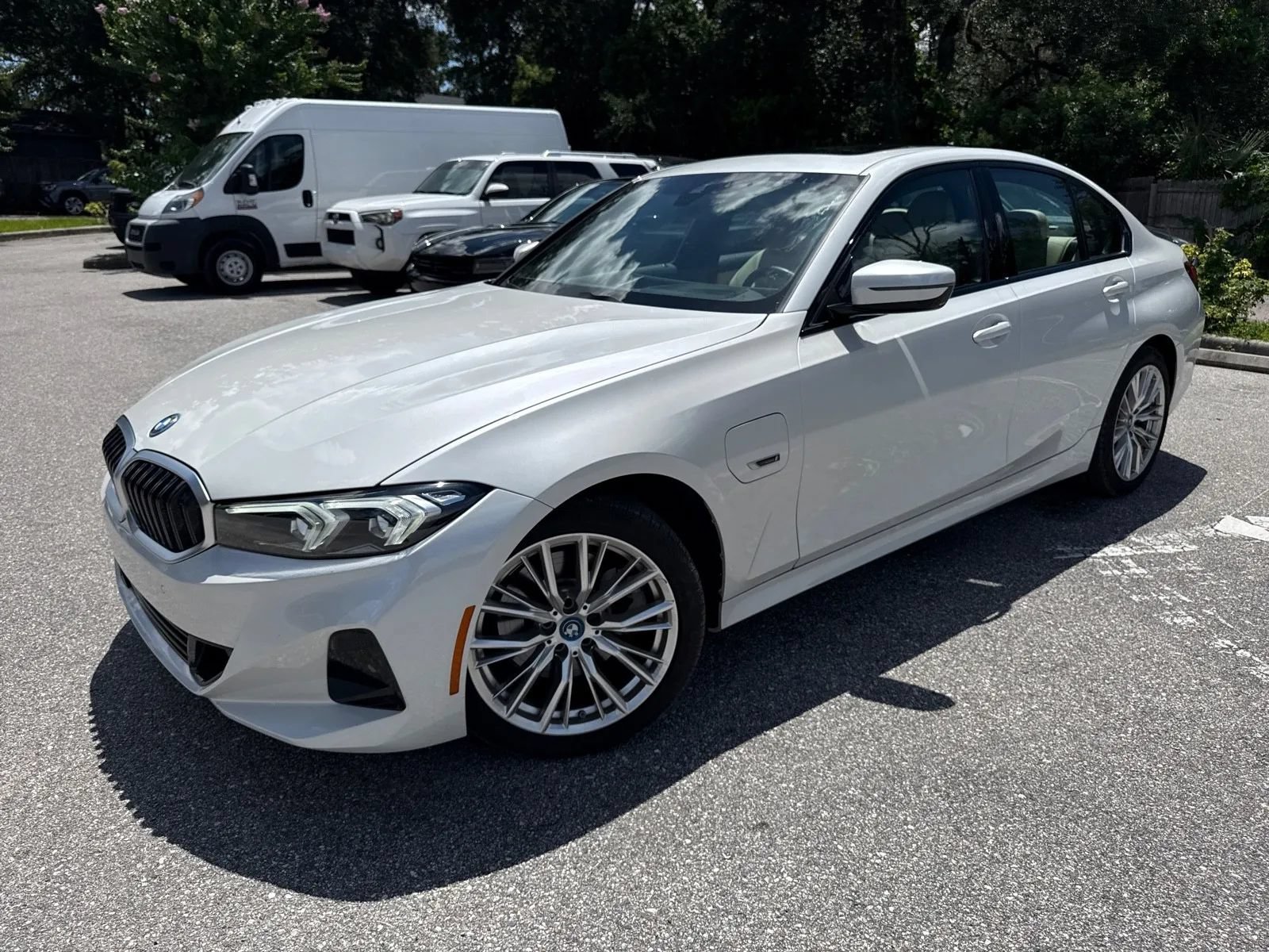 Used 2023 BMW 330e w/ Premium Package RWD image 2