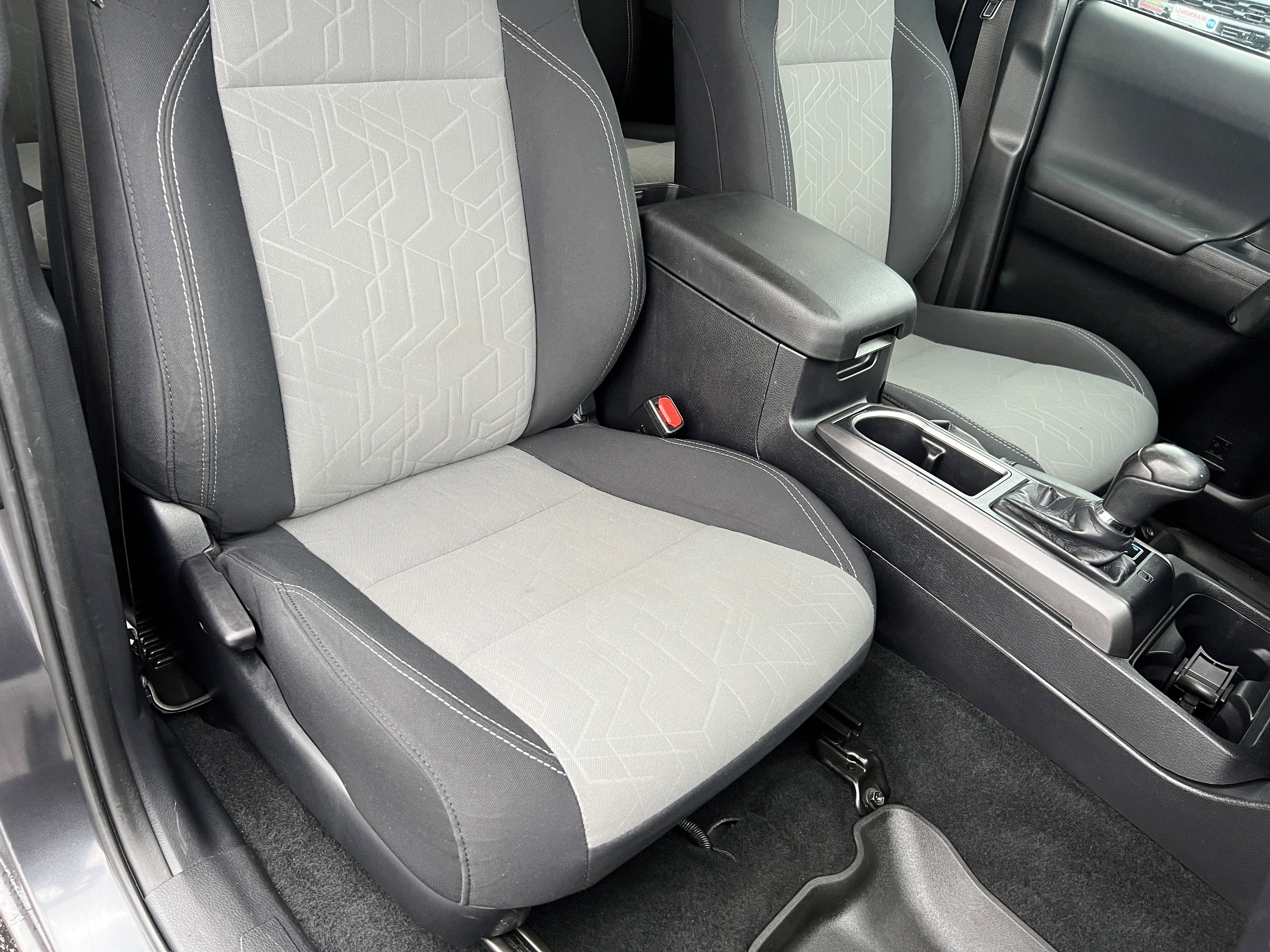 Used 2021 Toyota Tacoma TRD Off-Road w/ Technology Package image 24