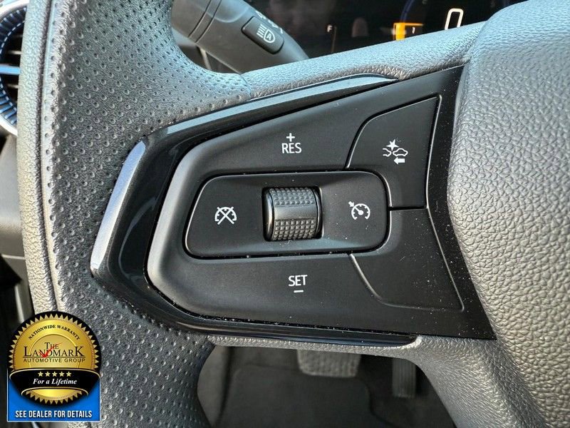 Used 2025 Chevrolet Trax LT image 10