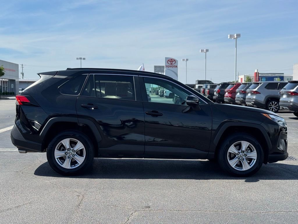 Used 2024 Toyota RAV4 XLE FWD image 7