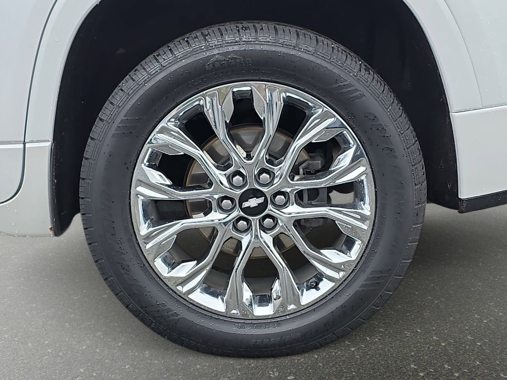 Used 2022 Chevrolet Traverse High Country image 39