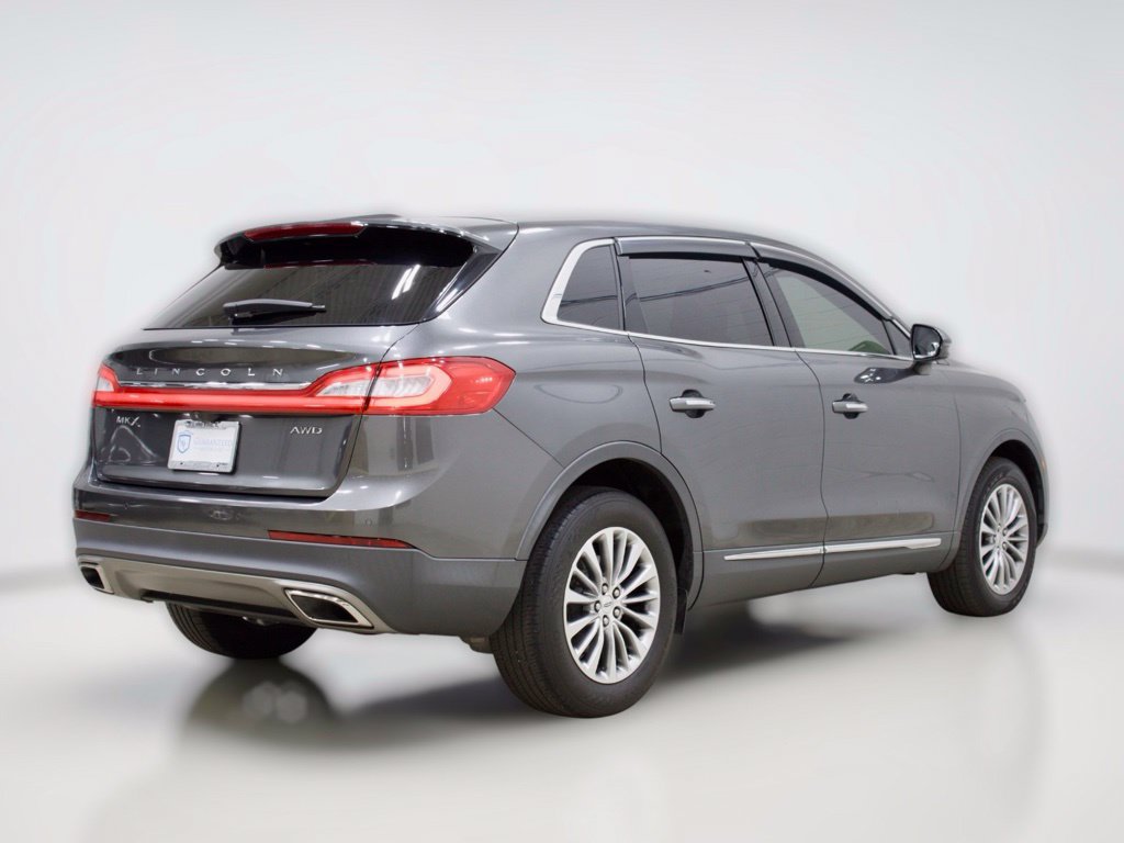 Used 2018 Lincoln MKX Select w/ Select Plus Package AWD/4WD image 12