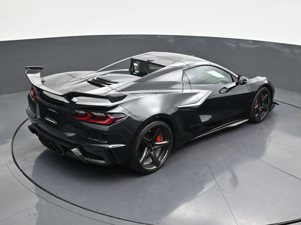 Used 2024 Chevrolet Corvette Z06 w/ Z07 Performance Package image 18