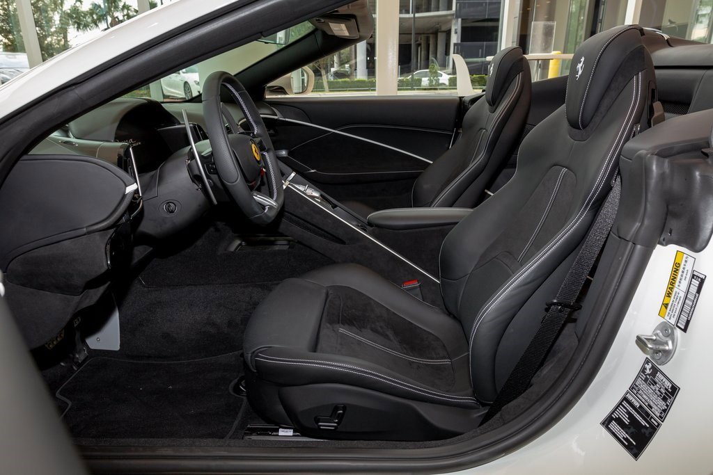 Used 2024 Ferrari Roma Spider image 16
