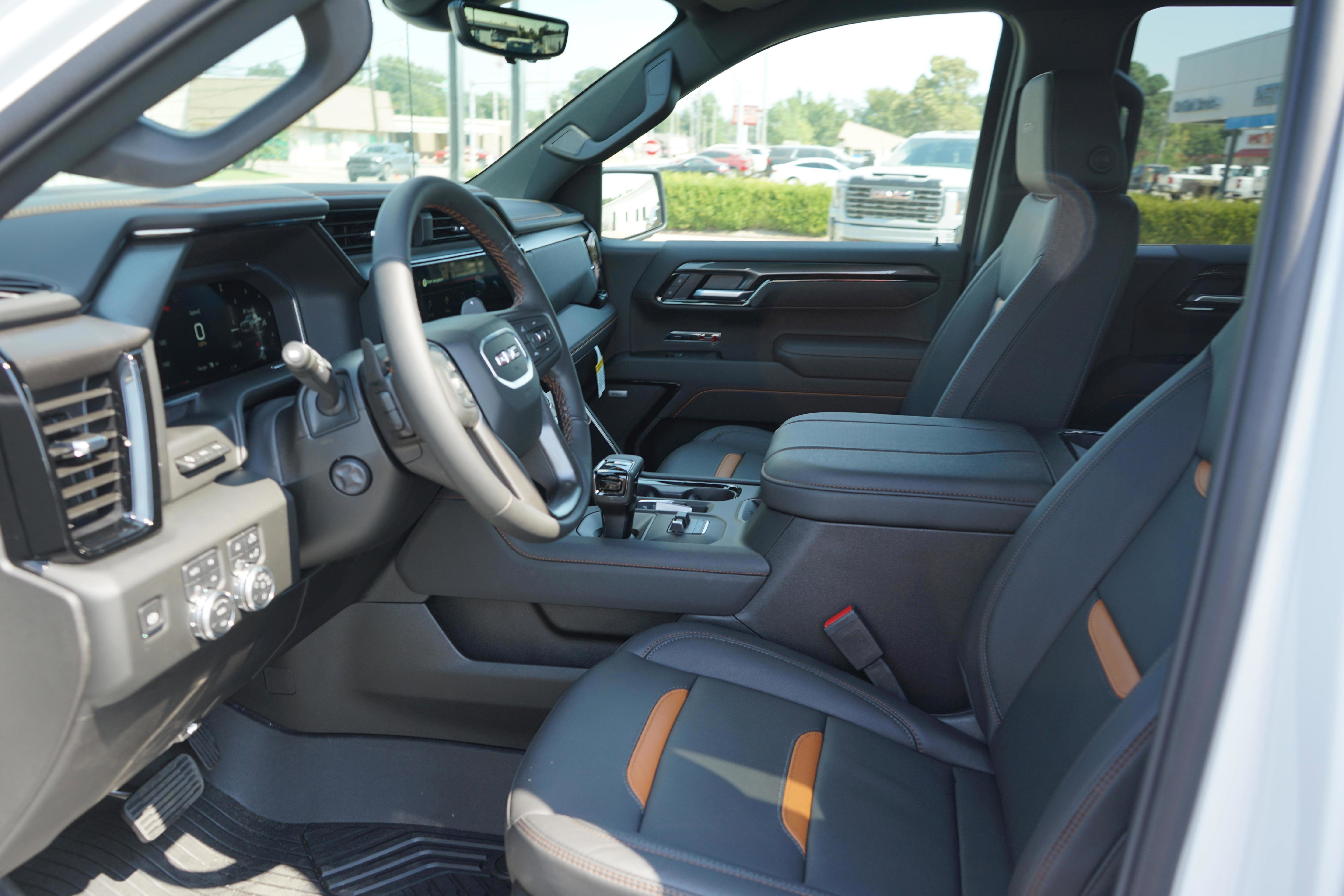 New 2026 GMC Sierra 1500 AT4 w/ Technology Package image 10