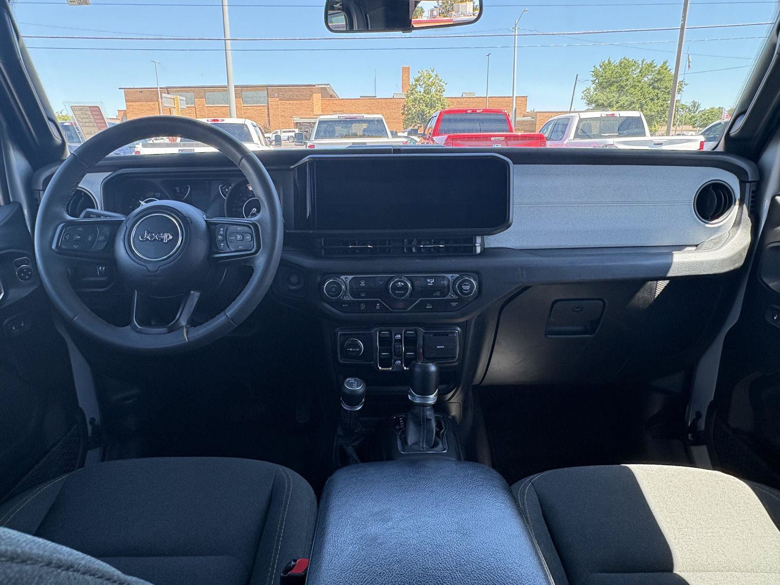Used 2024 Jeep Wrangler Unlimited Sport AWD/4WD image 11