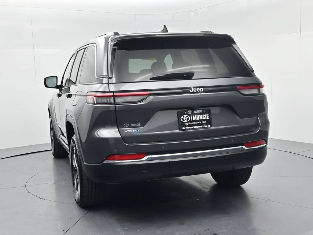 Used 2025 Jeep Grand Cherokee Limited 4xe AWD/4WD image 6