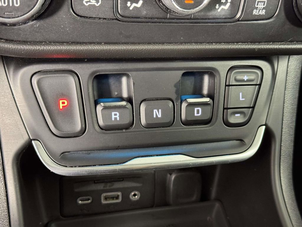 Used 2020 GMC Terrain SLE w/ Driver Convenience Package AWD/4WD image 30