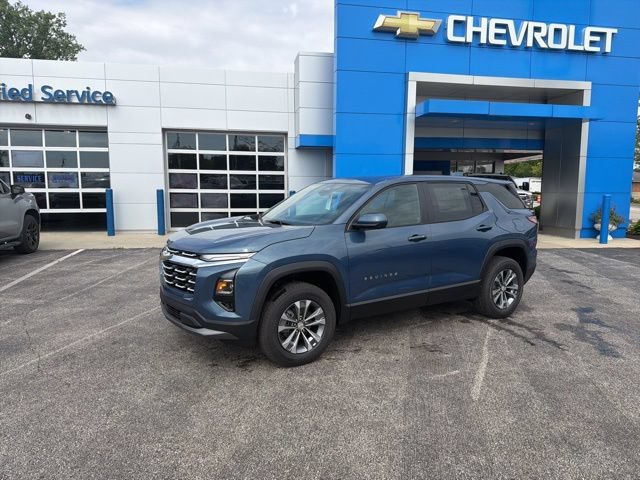 New 2026 Chevrolet Equinox LT w/ Convenience Package II FWD image 3