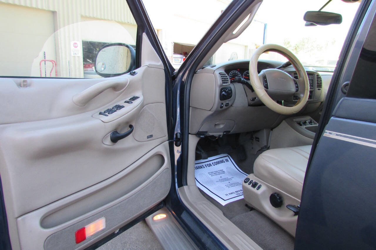 Used 2000 Ford Expedition Eddie Bauer image 15
