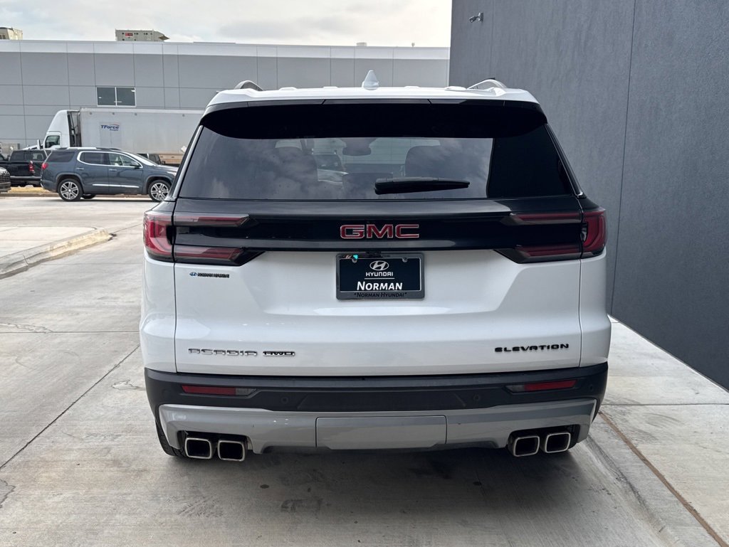 Used 2024 GMC Acadia Elevation image 23
