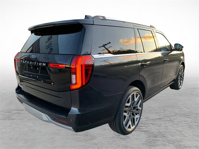 Used 2025 Ford Expedition Platinum w/ Platinum Ultimate Package video 2