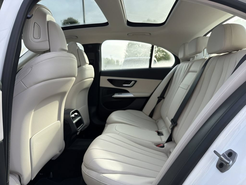 New 2026 Mercedes-Benz E 350 4MATIC Sedan image 13
