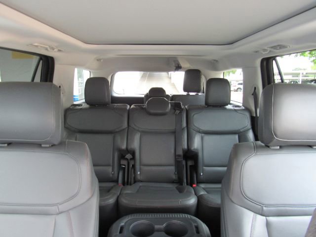 Used 2025 Ford Expedition Active image 39