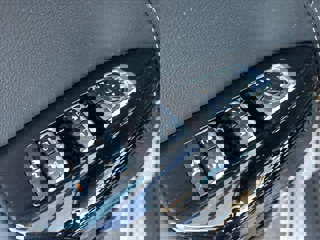 Used 2025 Kia K5 GT-Line image 14