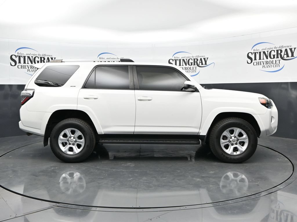Used 2020 Toyota 4Runner SR5 AWD/4WD image 8