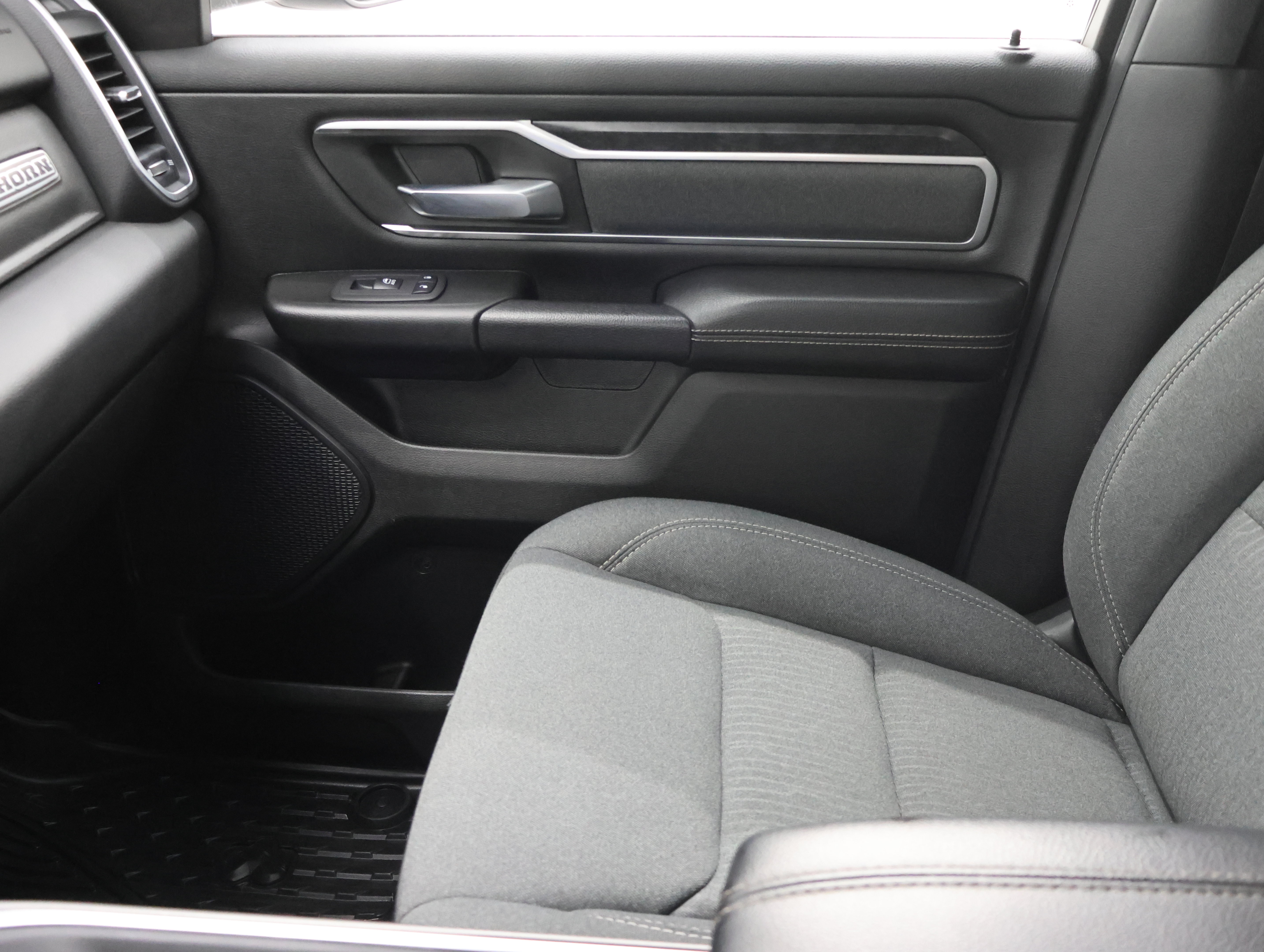Used 2022 RAM 1500 Big Horn AWD/4WD image 12