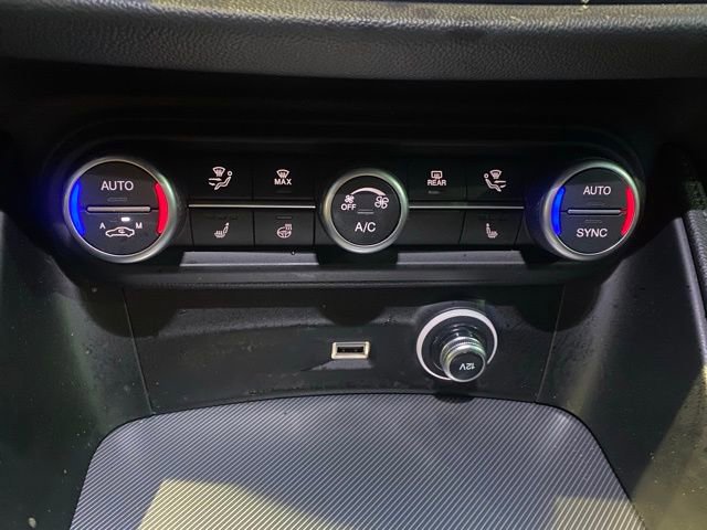 Used 2024 Alfa Romeo Stelvio Ti image 22