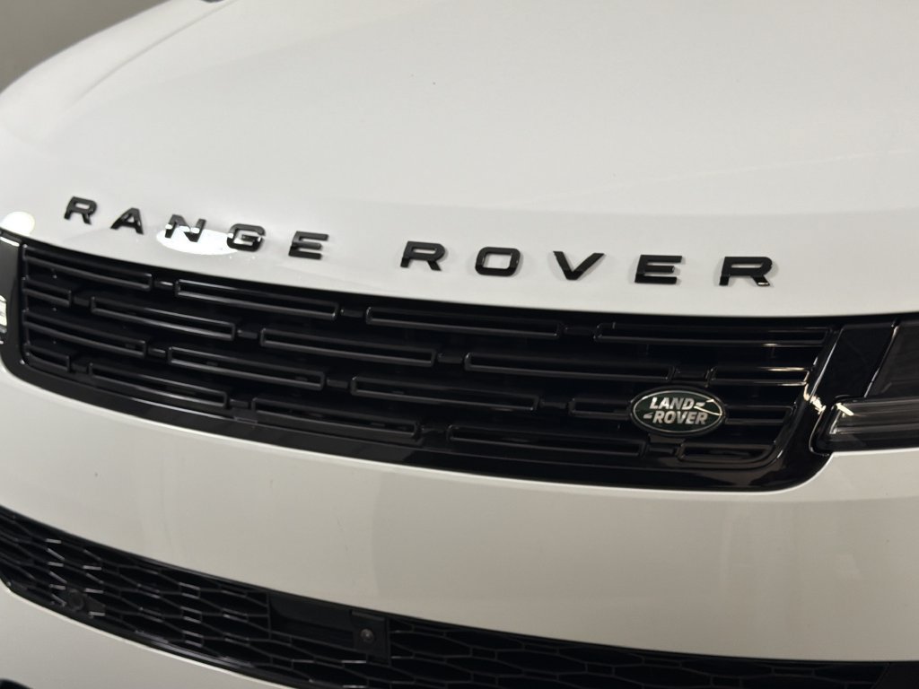 New 2027 Land Rover Range Rover Sport Dynamic SE AWD/4WD image 14