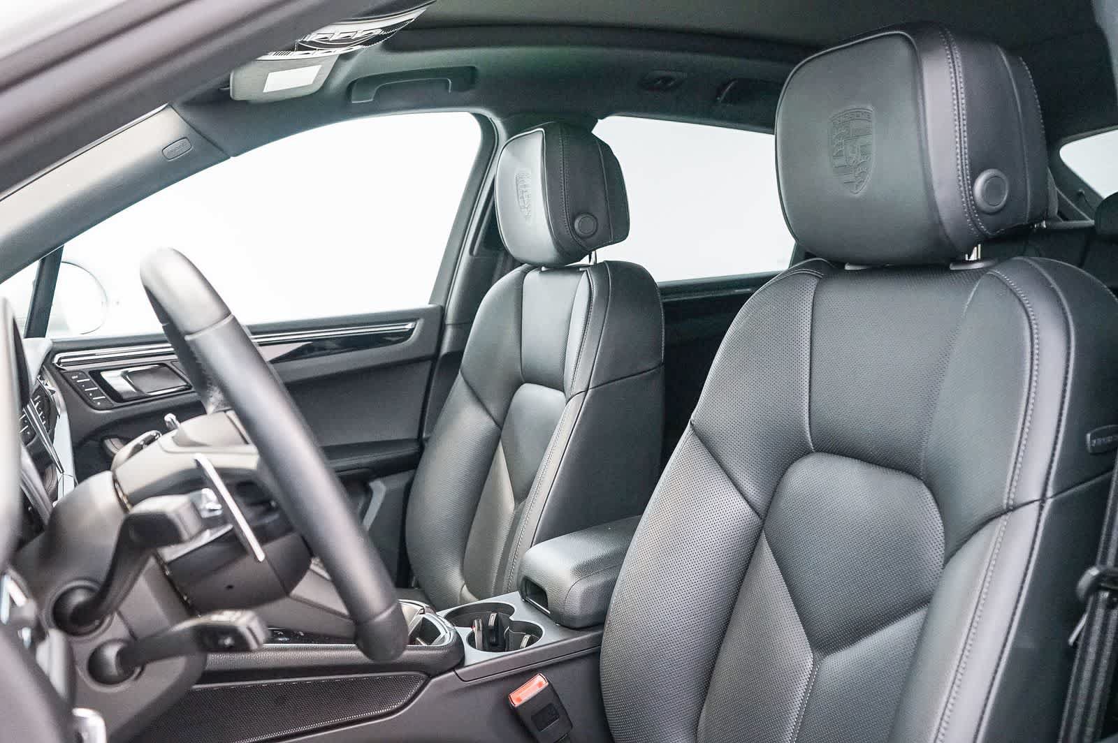 Certified 2026 Porsche Macan S AWD/4WD image 5