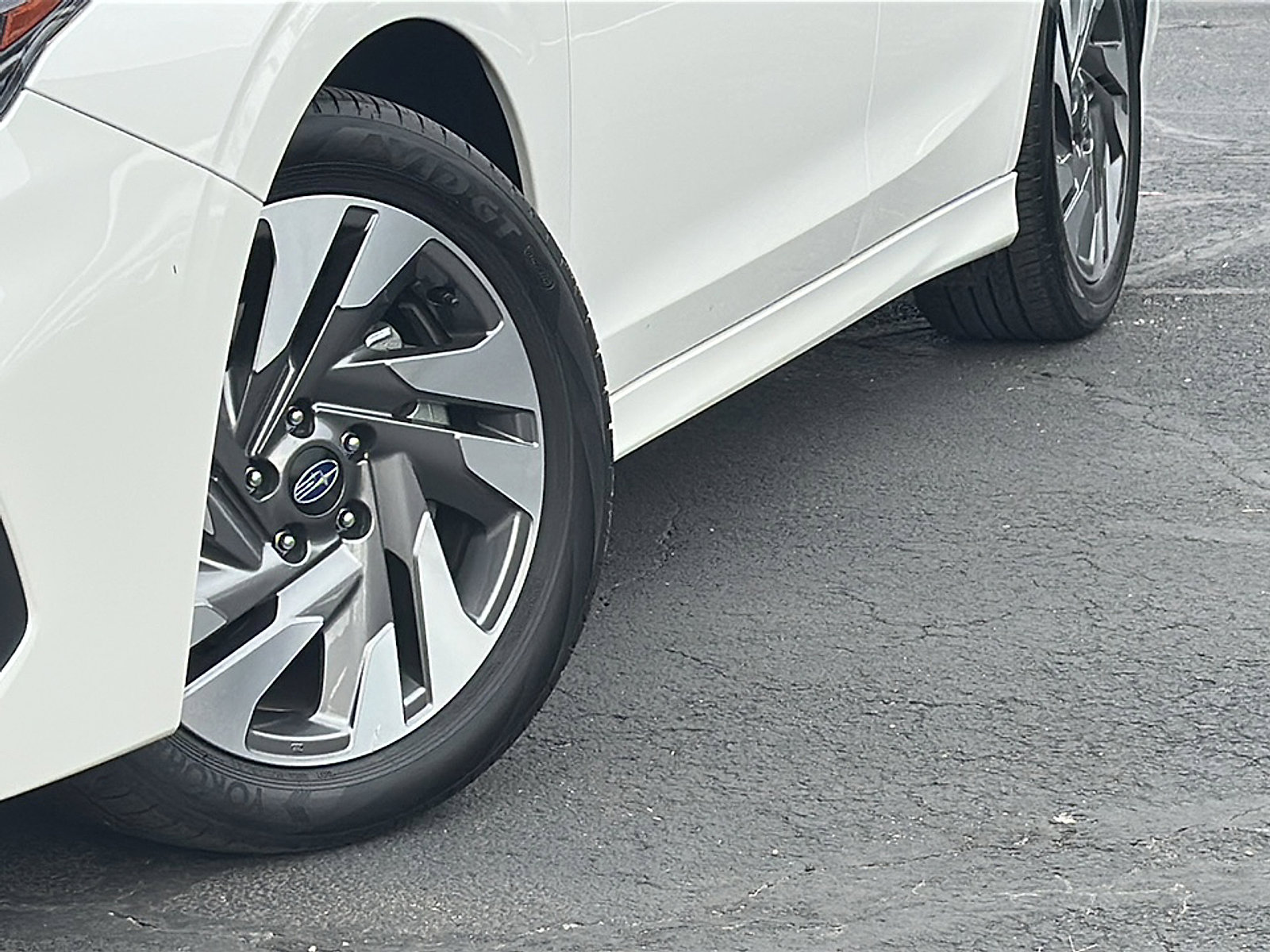 Used 2024 Subaru Legacy Limited image 3