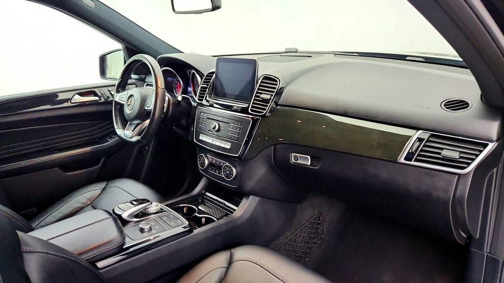 Used 2018 Mercedes-Benz GLE 43 AMG 4MATIC image 23