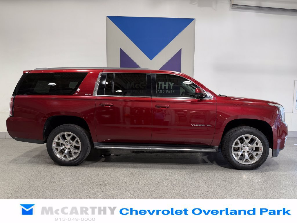 Used 2017 GMC Yukon XL SLE w/ SLE Value Package RWD image 4