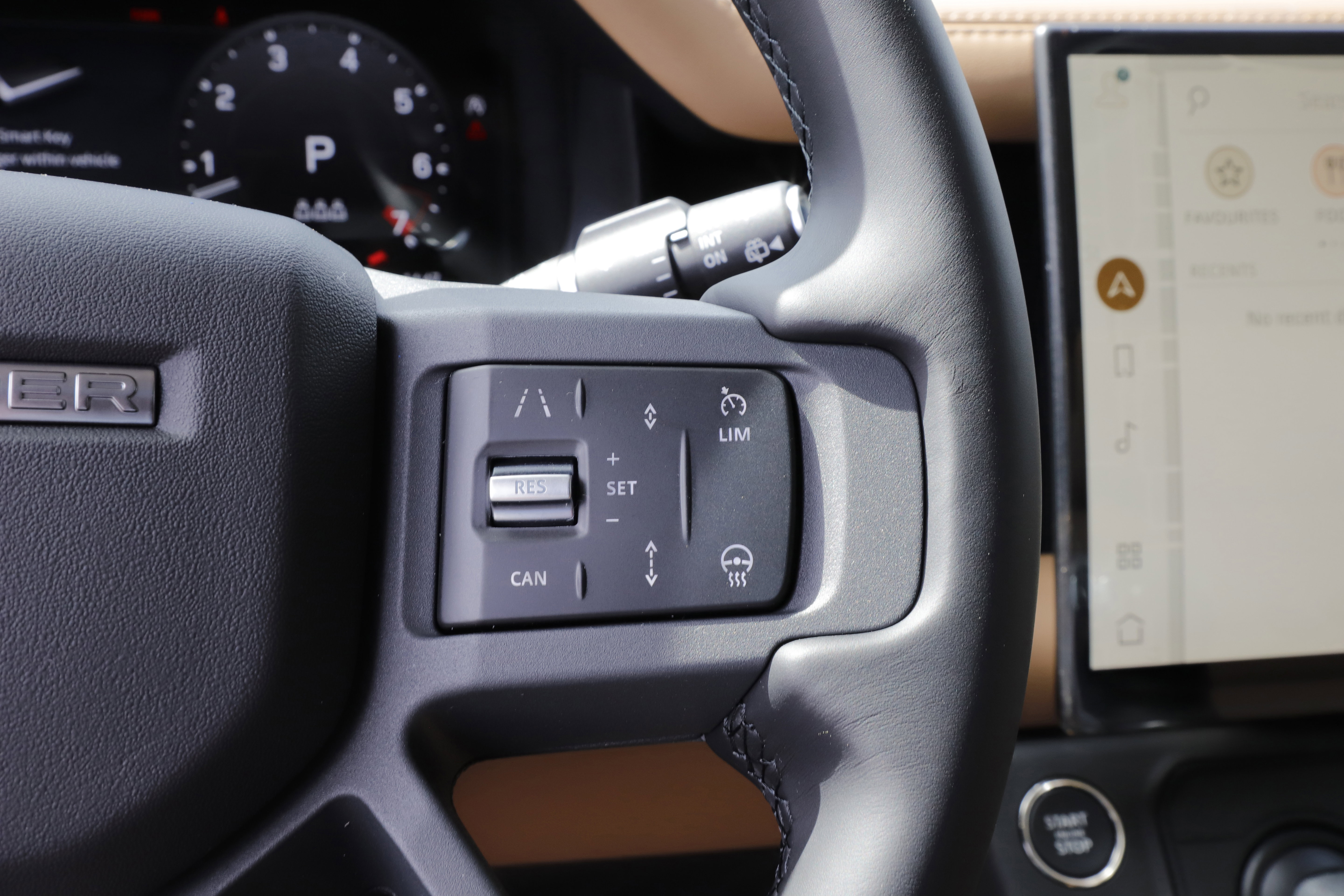 New 2026 Land Rover Defender 110 X-Dynamic SE image 22