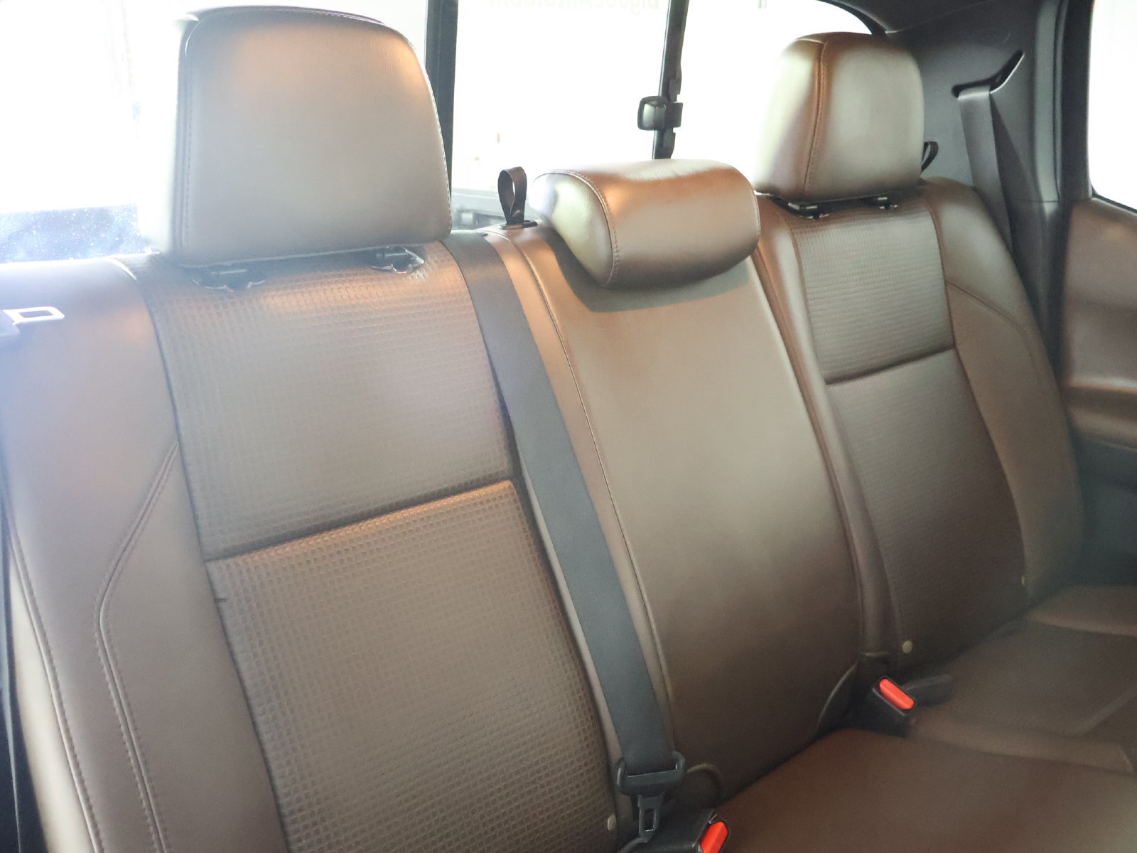 Used 2016 Toyota Tacoma Limited w/ Towing Package AWD/4WD image 48
