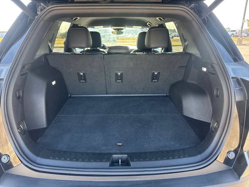 Used 2025 Chevrolet Equinox LT AWD/4WD image 6