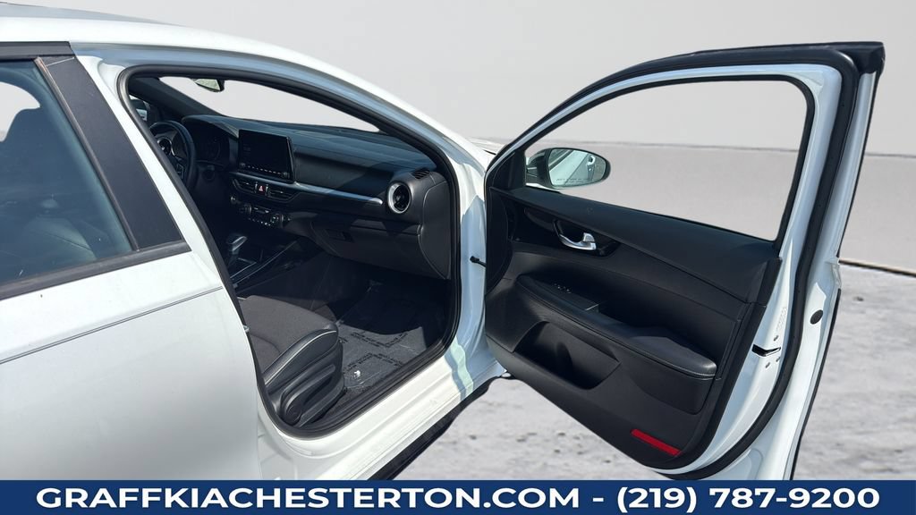 Used 2023 Kia Forte GT-Line FWD image 23