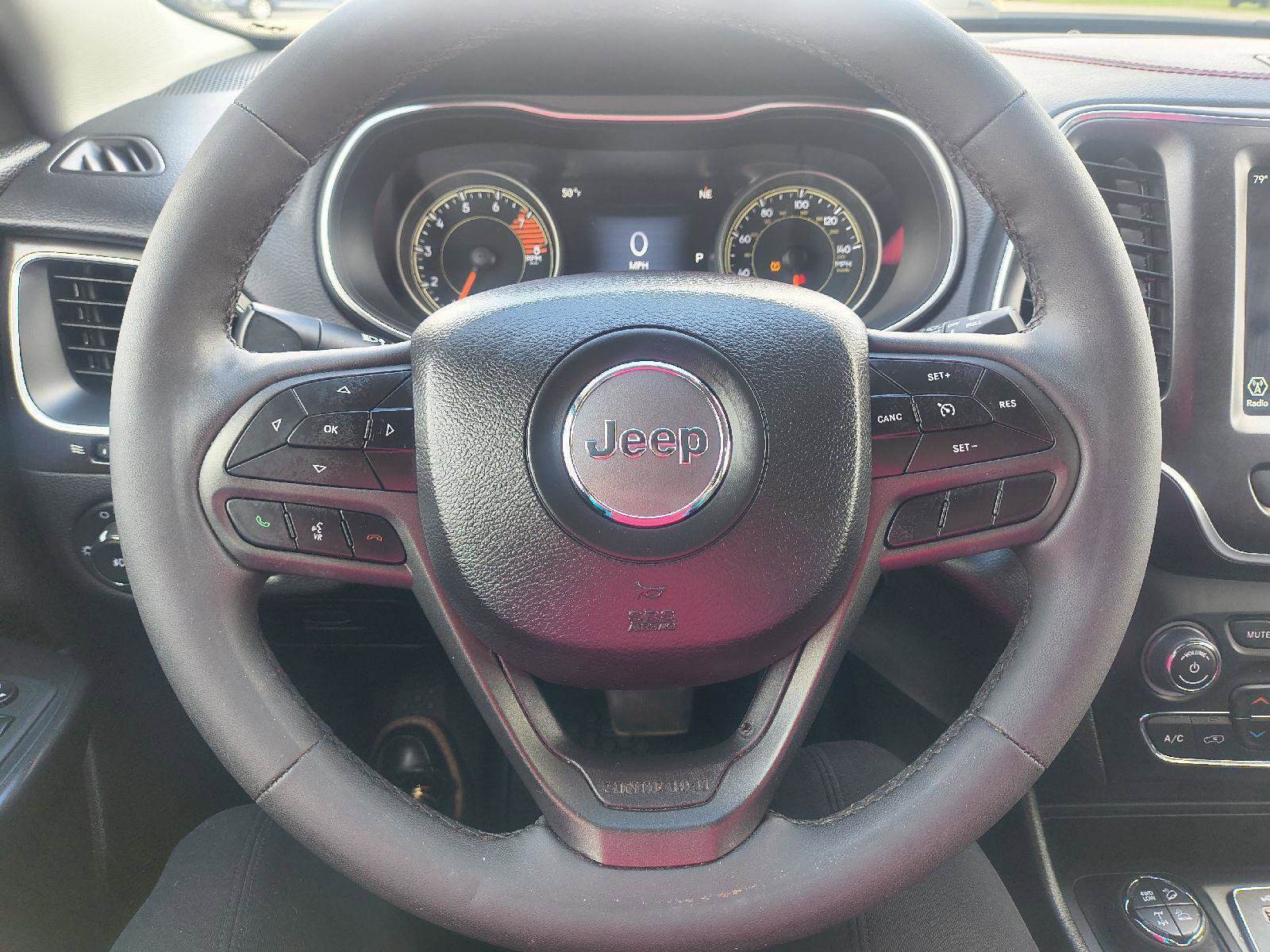 Used 2022 Jeep Cherokee Trailhawk w/ Premium Leather Package image 15