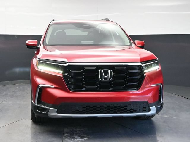 Used 2023 Honda Pilot Touring image 2