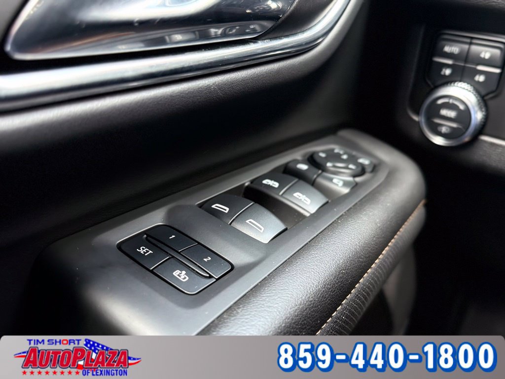 Used 2024 GMC Yukon XL AT4 w/ AT4 Premium Plus Package AWD/4WD image 21