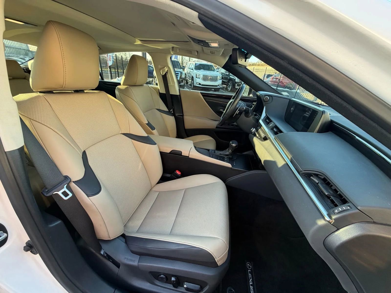 Used 2021 Lexus ES 350 w/ Premium Package image 42