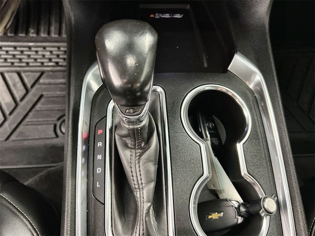 Used 2022 Chevrolet Traverse LT image 20