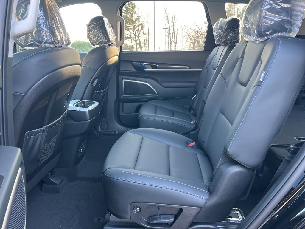 New 2025 Kia Telluride S image 14