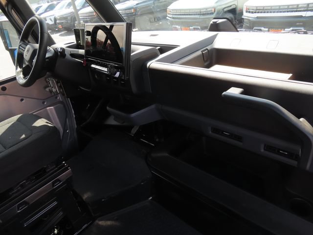 Used 2024 Chevrolet Brightdrop 400 w/ Commercial Equipment Package AWD/4WD image 38