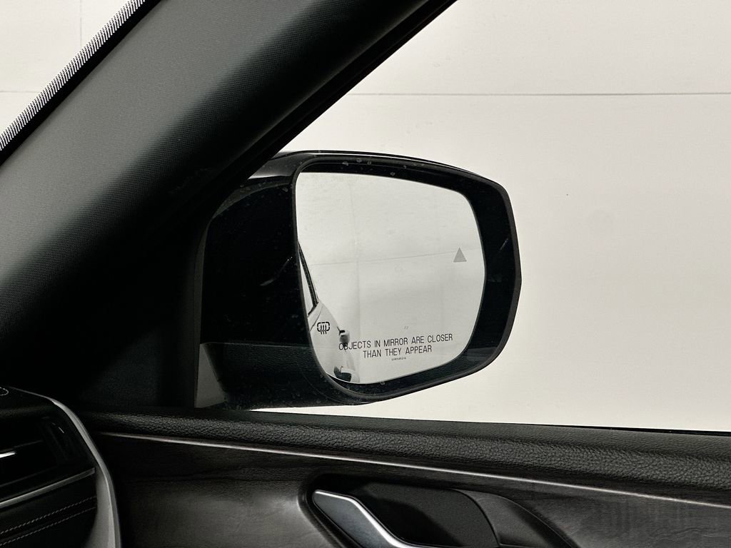 Certified 2025 Jeep Grand Cherokee Limited image 28