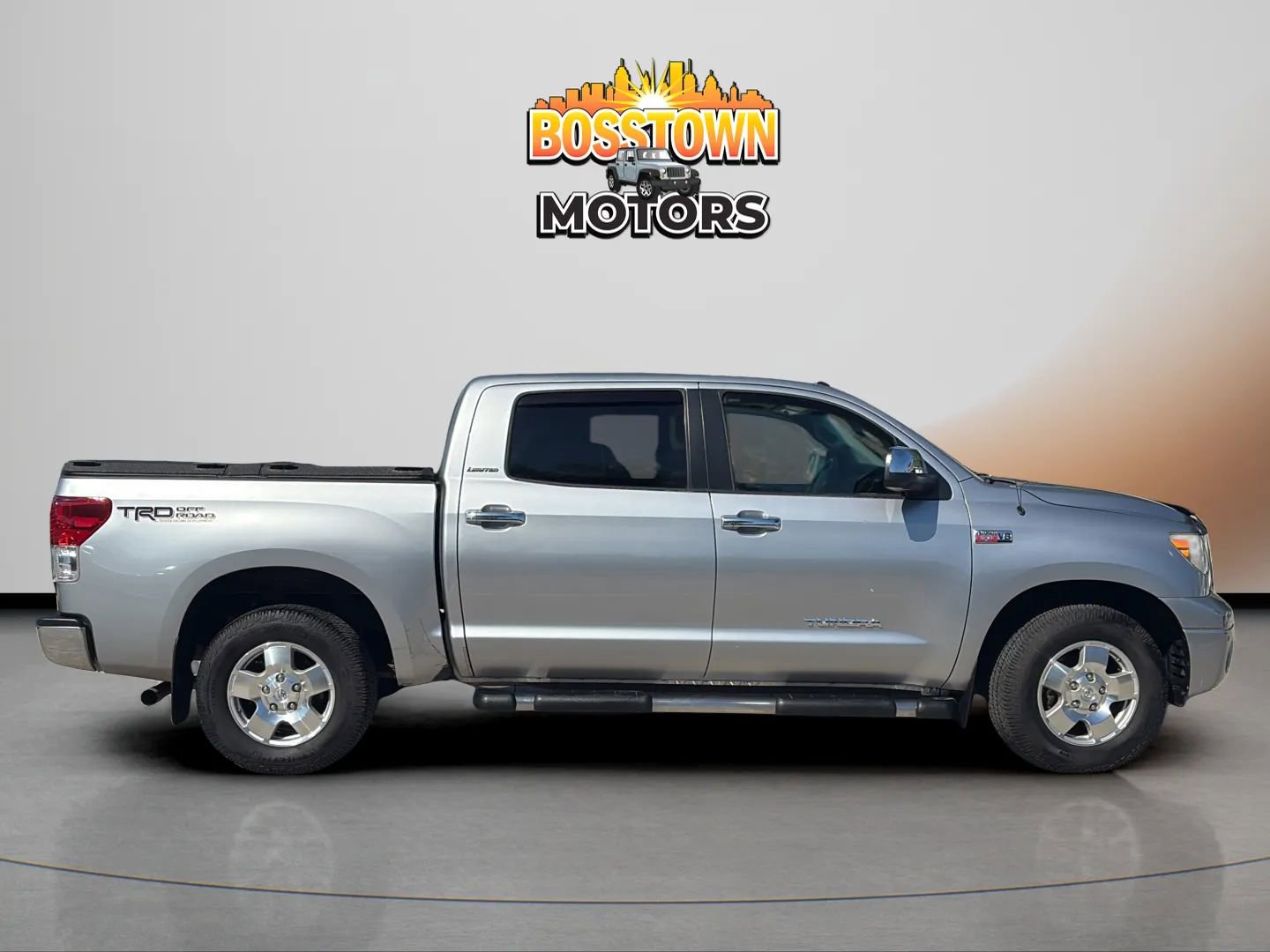 Used 2011 Toyota Tundra Limited w/ Memory Pkg RWD image 9