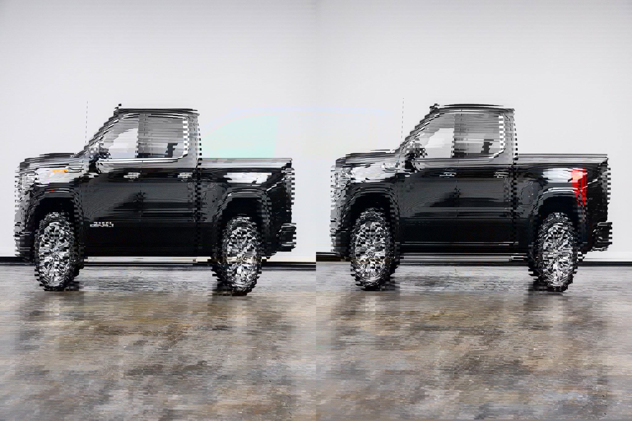 Used 2024 GMC Sierra 1500 Denali w/ Denali Reserve Package image 10