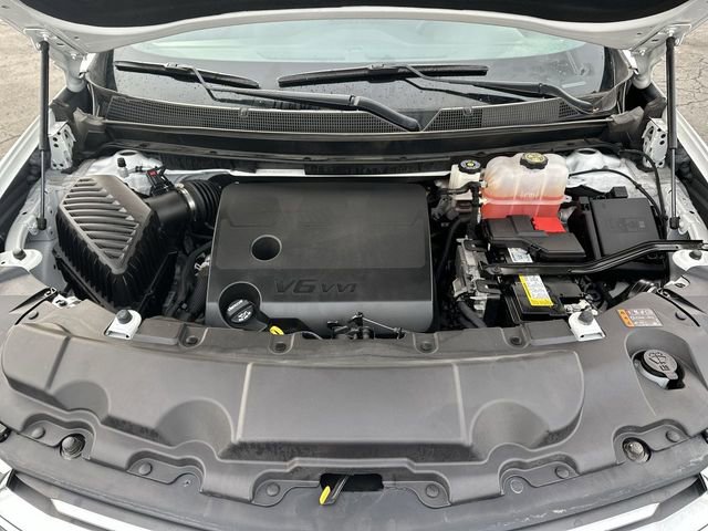 Used 2023 Chevrolet Traverse LT image 31