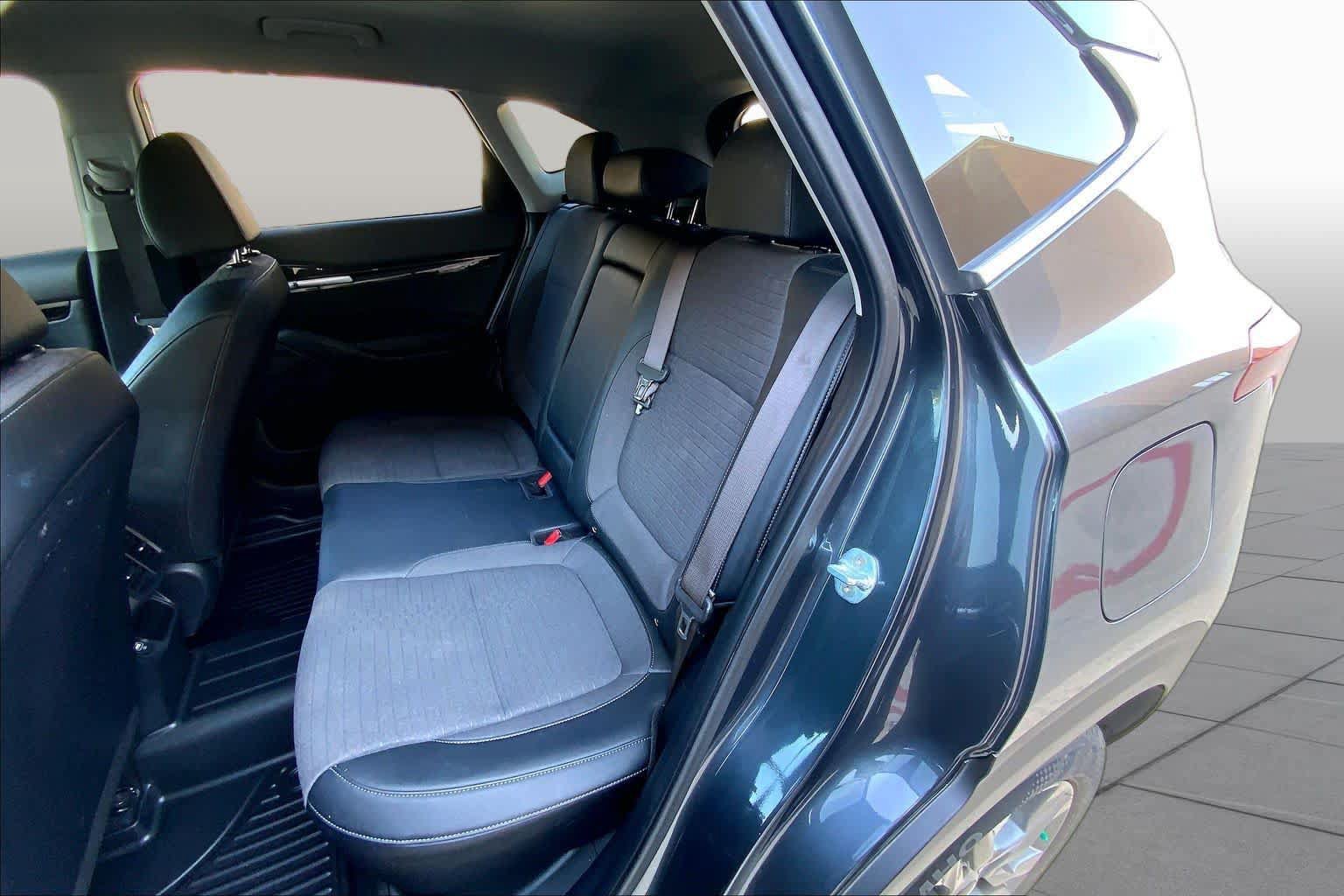 Used 2023 Kia Seltos S w/ Navigation Package FWD image 21