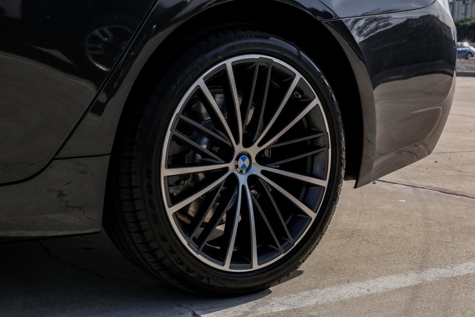 Used 2023 BMW 530i xDrive w/ Executive Package image 72