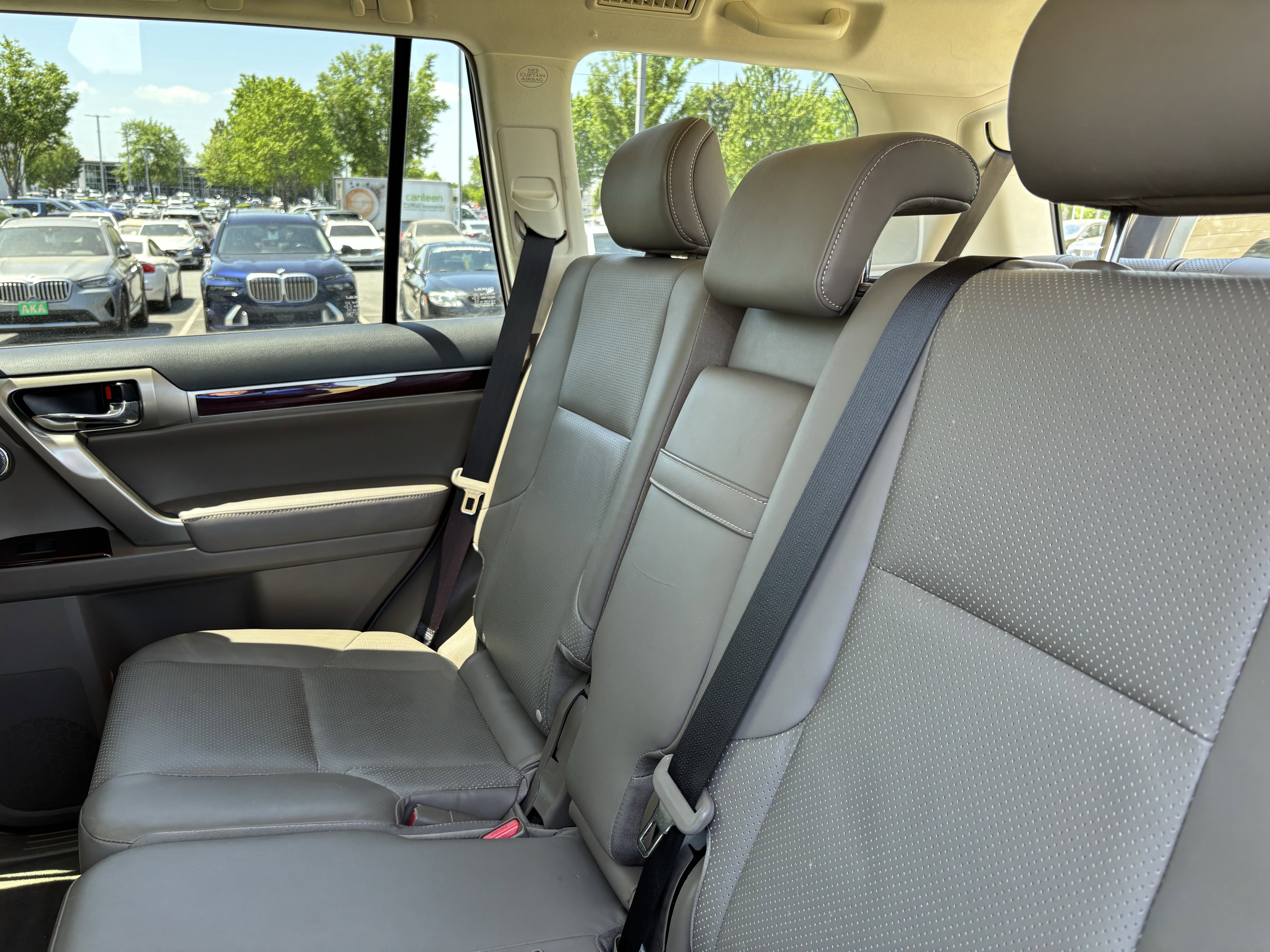 Used 2019 Lexus GX 460 Luxury AWD/4WD image 32